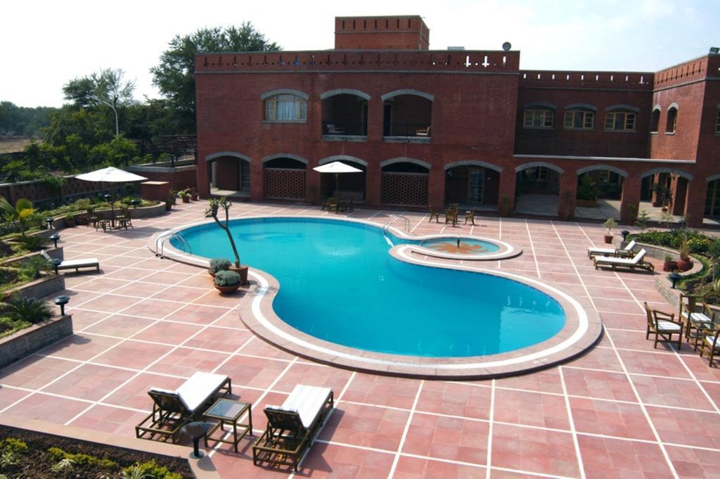 Cambay Sapphire, Gandhinagar Hotel Exterior photo