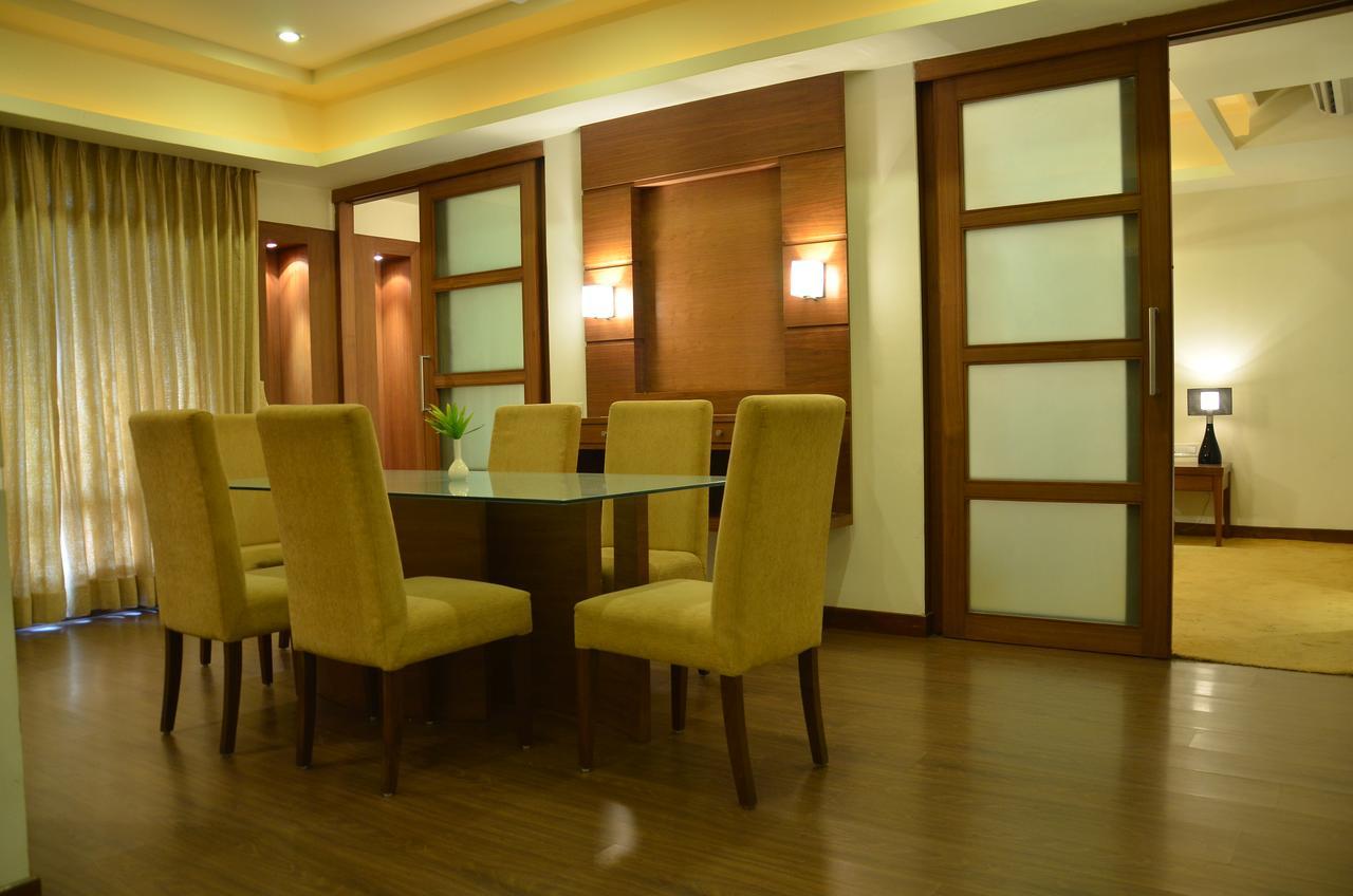 Cambay Sapphire, Gandhinagar Hotel Exterior photo